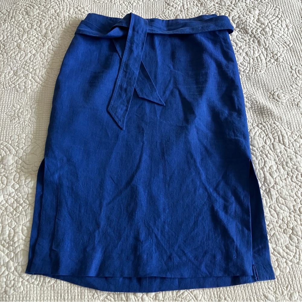 Like New Talbots colbalt blue straight linen skirt w/side slits